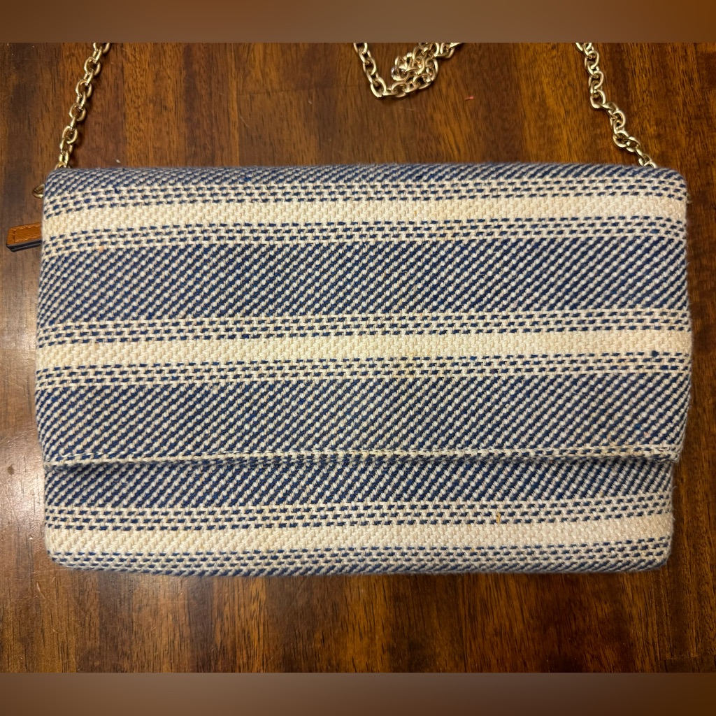 Market & Spruce Canvas Fold Over Crossbody Purse Blue And Cream Gold Cha — image 2 of 8